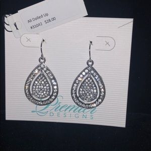 Premier designs "all dolled Up" earrings